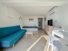 Studio vue mer, jardin et terrasse Les Issambres
